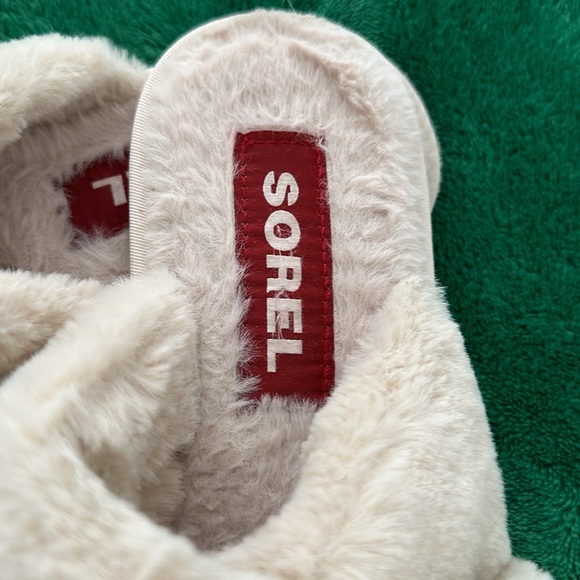 Sorel-go mail run slipoers SZ 7 color natural sea salt - Picture 2 of 3